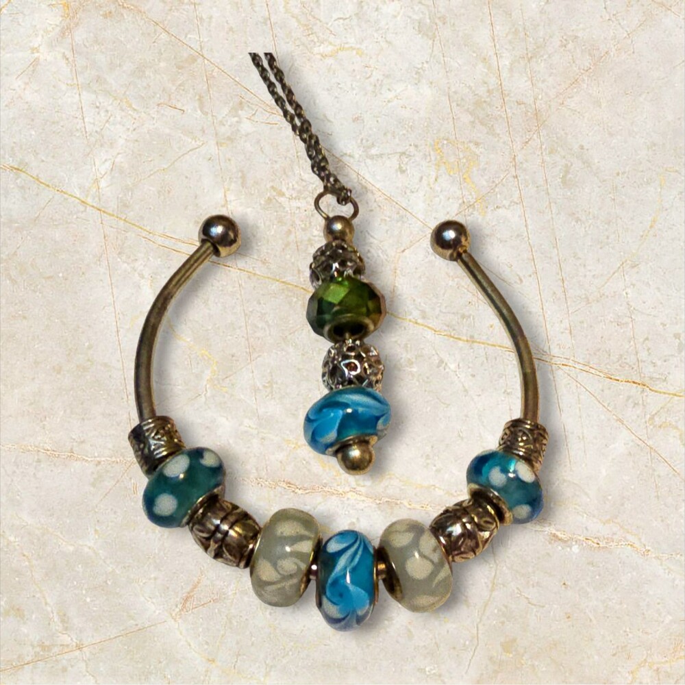 Charming Beaded Bracelet & Pendant Set with Blue and Green Murano-Style Glass